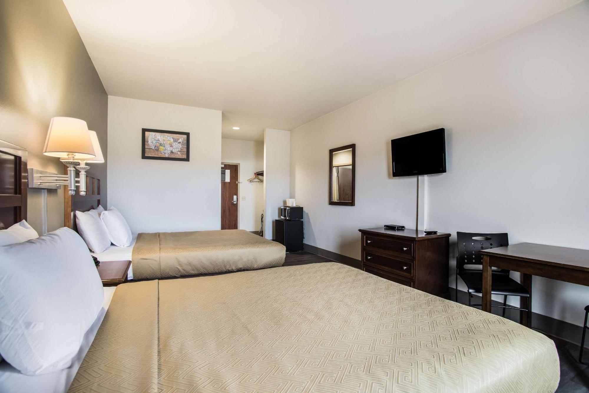 Econo Lodge Anderson Bagian luar foto