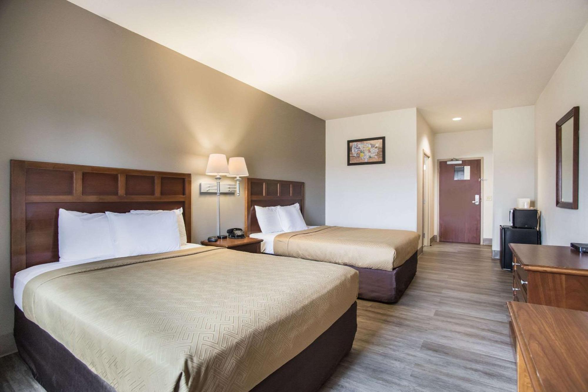 Econo Lodge Anderson Bagian luar foto