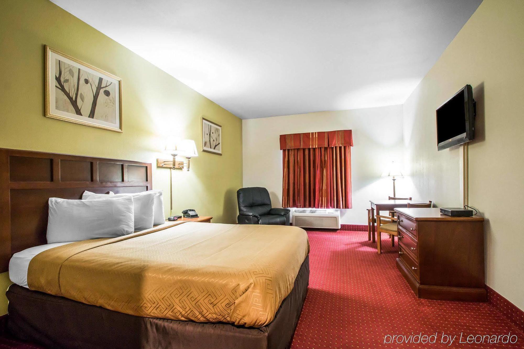Econo Lodge Anderson Bagian luar foto
